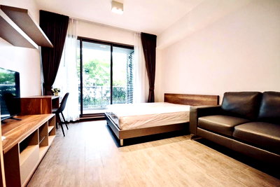 Condos for sale : The Lofts Ekkamai | Garden-facing unit, spacious balcony, North-facing #AS-7764