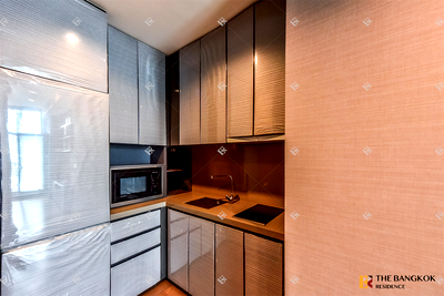 Condos for sale : The Diplomat Sathorn near BTS Surasak