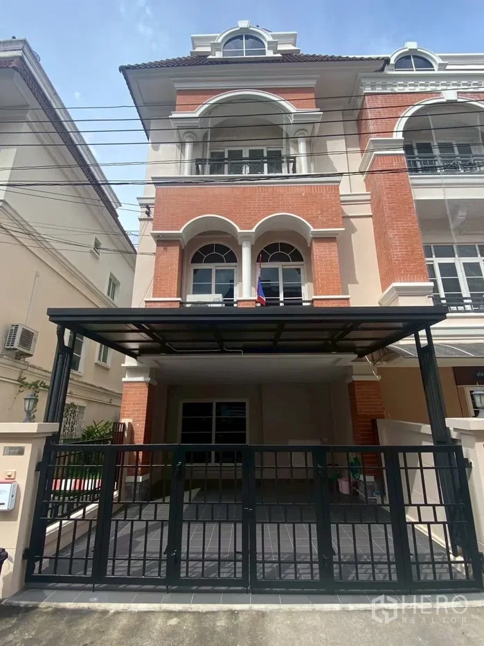 รูป ให้เช่า ทาวน์เฮาส์ 3 ห้องนอน Casa City Ramkhamhaeng Village (หมู่บ้านคาซ่าซิตี้ รามคำแหง) หัวหมาก บางกะปิ กรุงเทพมหานคร - รูปที่ 1/26