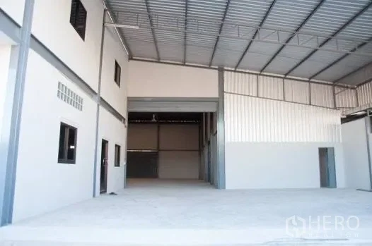 picture For rent Warehouse 600 sq.m. in Bang Phli, Samut Prakan - 1/10