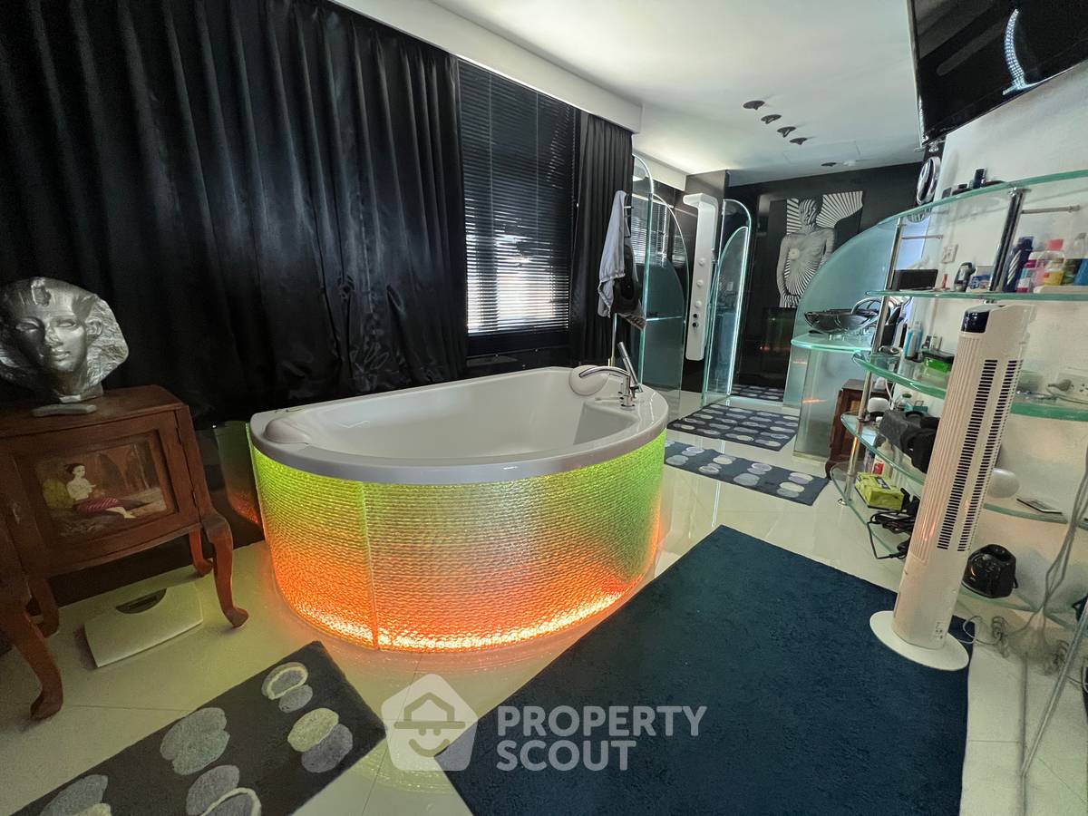รูป คอนโด 2-ห้องนอน ที่ พีค คอนโดมิเนียม ใกล้ ถนนพระตำหนัก พัทยา (ID 3281789) - รูปที่ 19/46