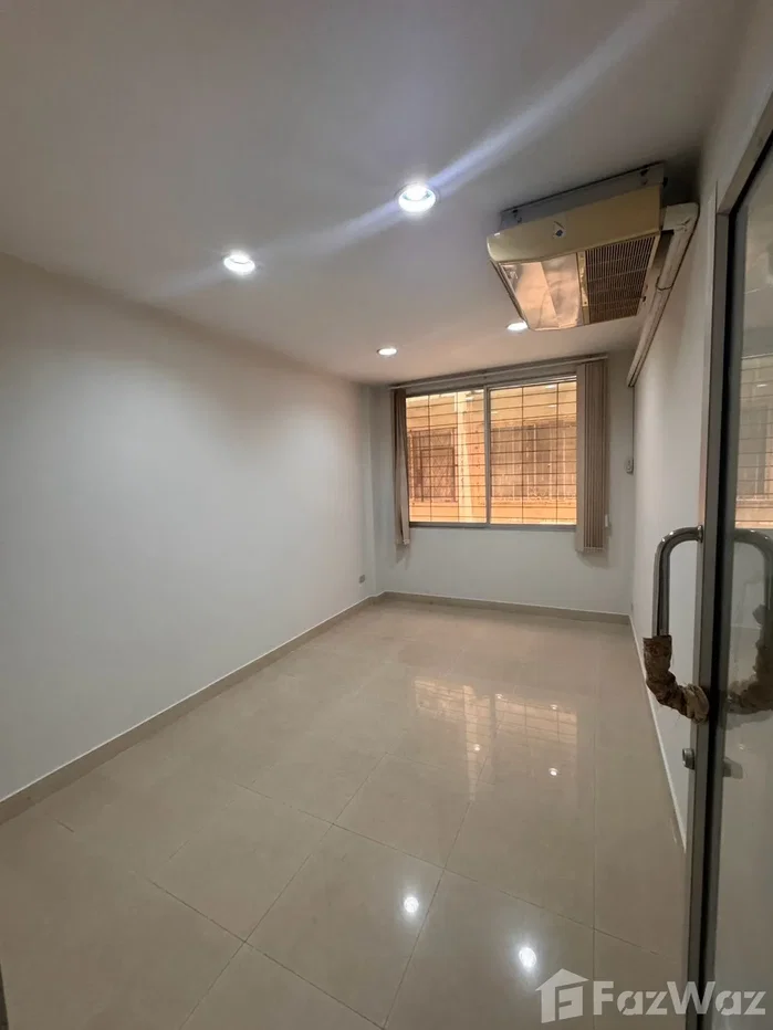รูป ขาย ทาวน์เฮ้าส์ 5 ห้องนอน ใน พลับพลา, กรุงเทพมหานคร 6758522 - รูปที่ 10/11