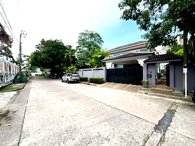 เช่าบ้านเดี่ยว วิทยาลัยพณิชยการบางนา : ให้เช่า บ้านเดี่ยว 5 ห้องนอน บางจาก พระโขนง กรุงเทพมหานคร BTS อ่อนนุช