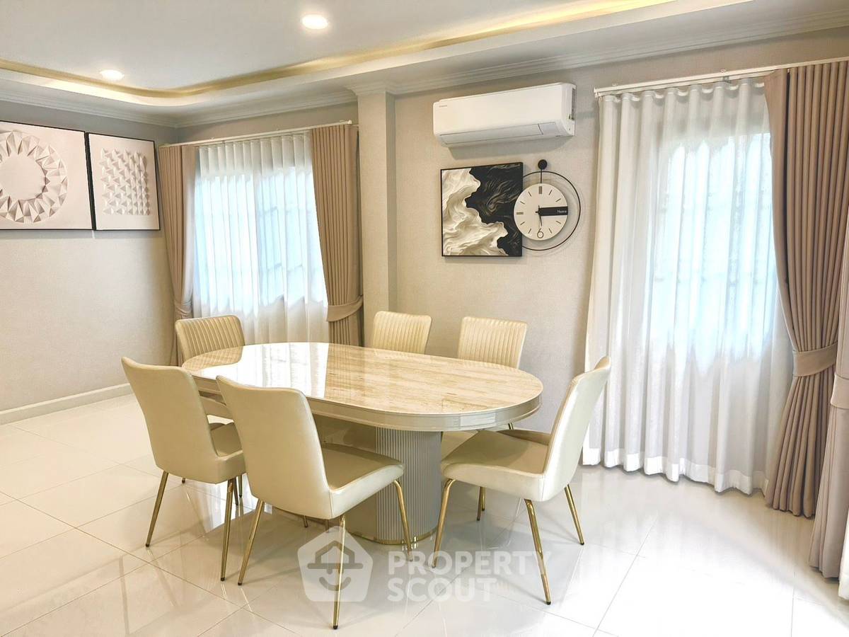 picture Pet-Friendly 4-BR House At Centro Bangna, 303 Sqm (ID 3291951) - 3/16