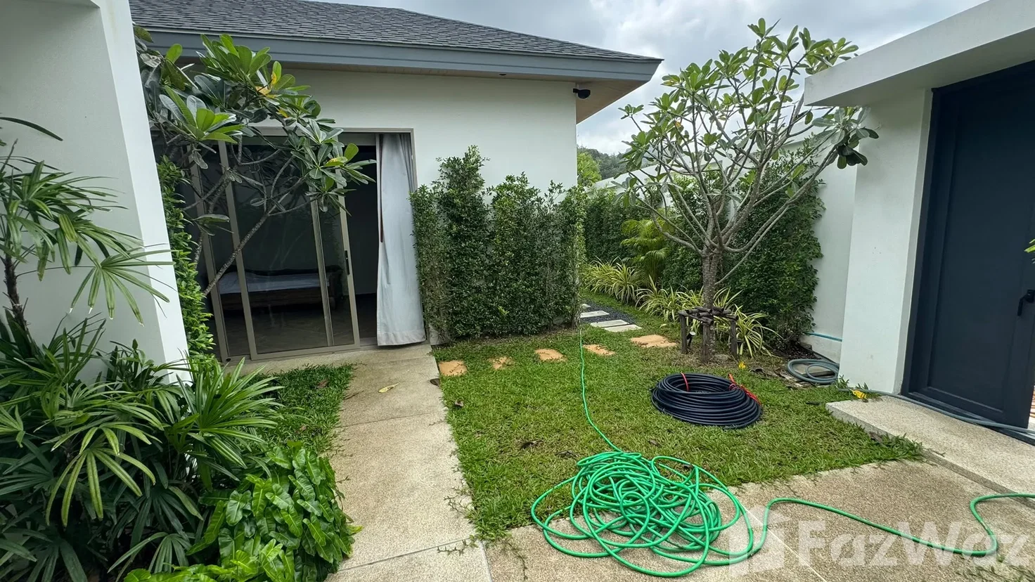 รูป วิลล่าให้เช่า 4 ห้องนอน ใน ศรีสุนทร, ภูเก็ต 6752586 - รูปที่ 31/32