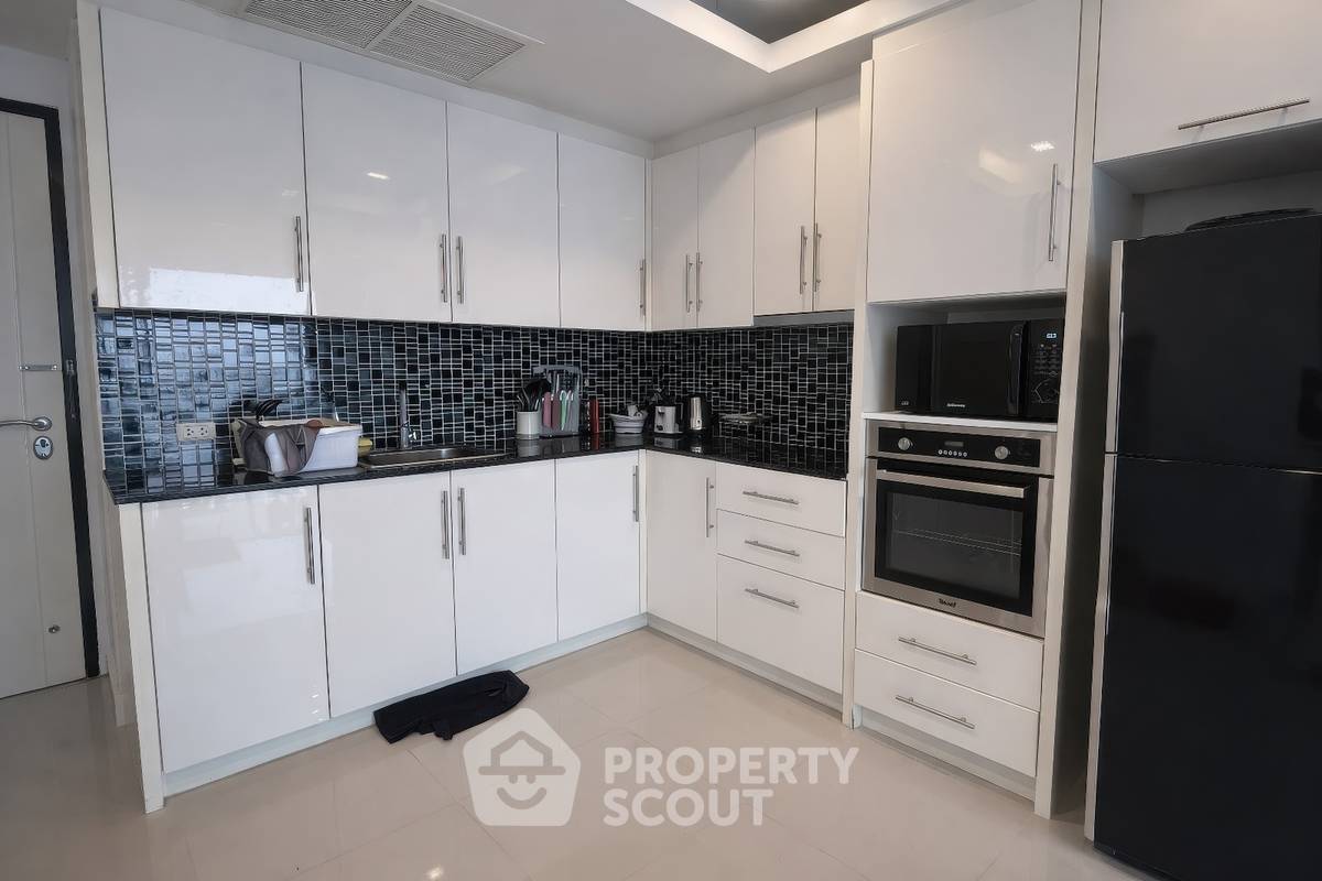 picture 2-BR Condo at Cosy Beach View close to Phratamnak (ID 3282265) - 8/11