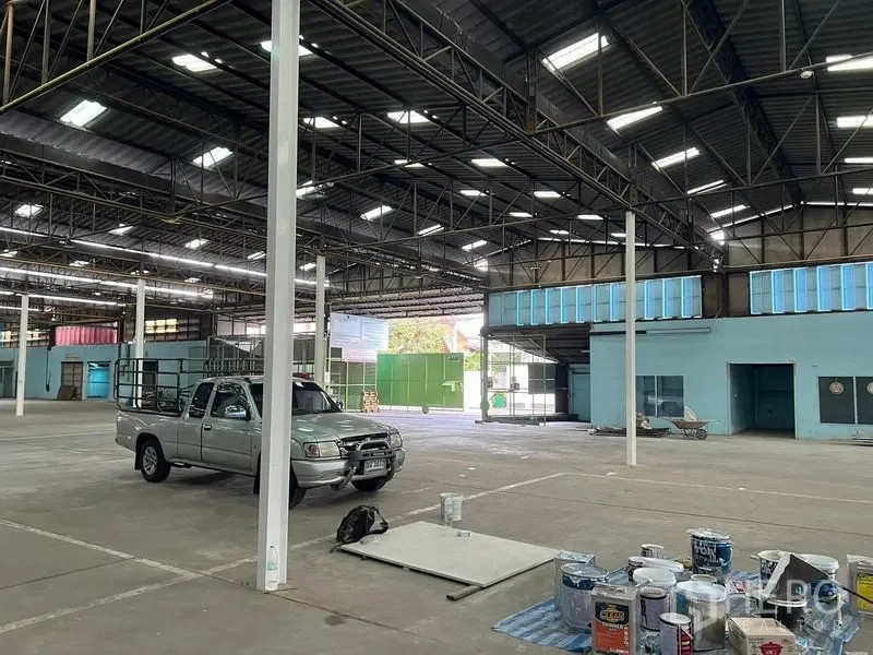picture For rent Warehouse 2500 sqm in Mueang Samut Prakan, Samut Prakan BTS Bearing - 3/7