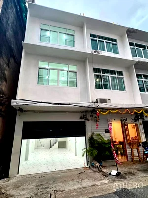 Shophouses for rent MRT Lumphini : For Rent Shophouse 180 sq.m. in Sathon, Bangkok BTS Saint Louis