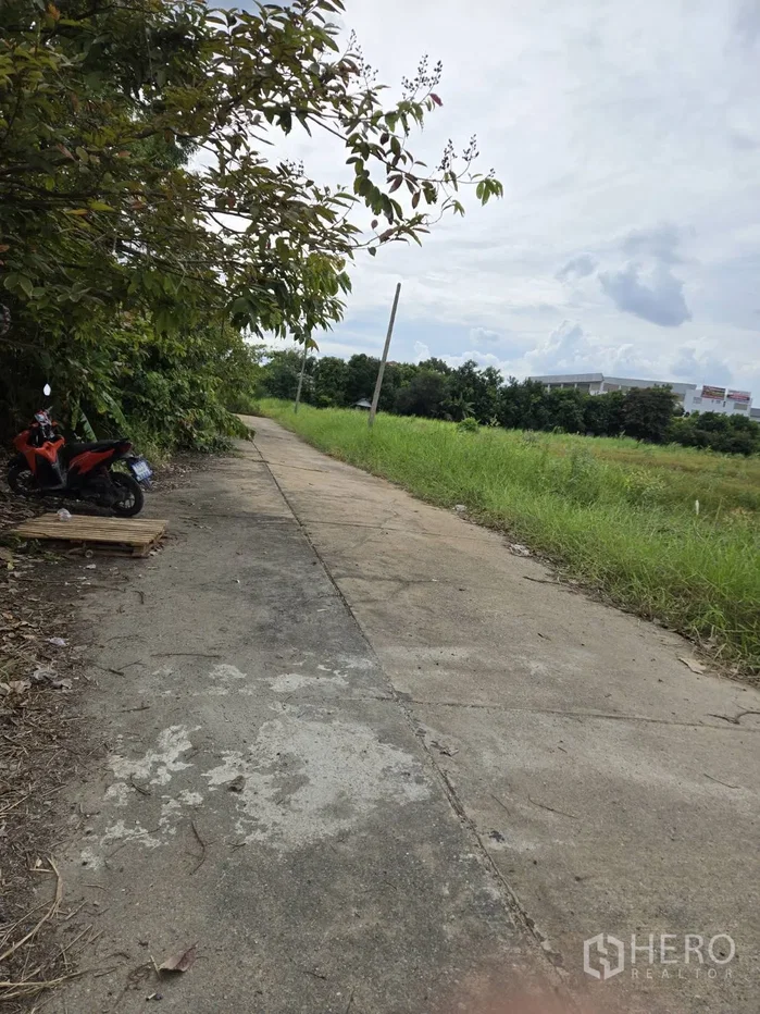 รูป ที่ดิน 2083 ตรว คลองสาม คลองหลวง ปทุมธานี - รูปที่ 8/8