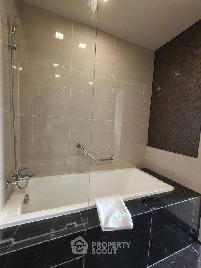 picture 2-BR Condo At Park Origin Phrom Phong Near BTS Phrom Phong (ID 3292797) - 13/15