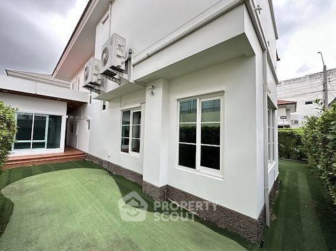 บ้านเดี่ยว 4 ห้องนอน 308 ตร.ม. Casa Grand Taksin - Rama 2 (ID 3284288)