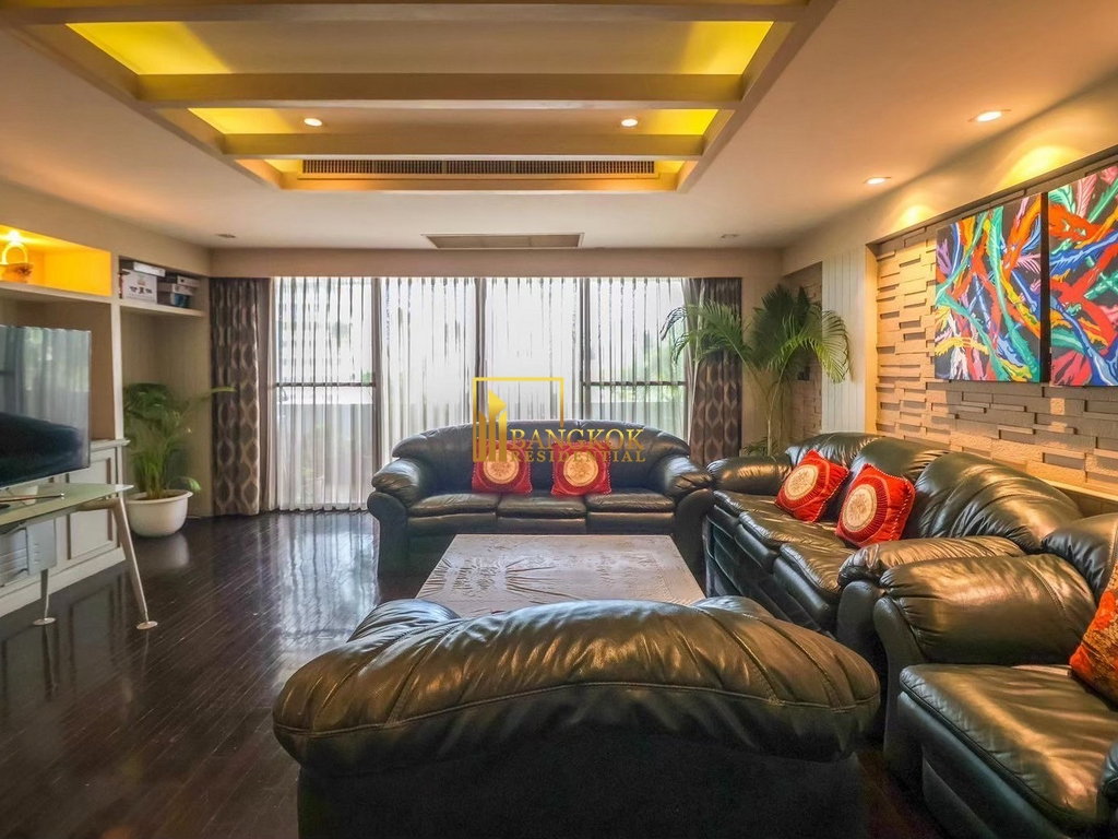 picture Oriental Towers | Spacious 3 Bed Condo For Sale in Ekkamai - BR60660CD - 4/31
