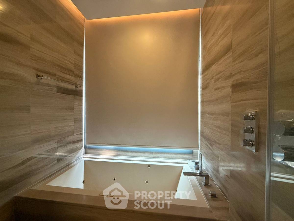 รูป คอนโด 2 ห้องนอน ชั้น 23 Q1 Sukhumvit ใกล้ BTS นานา 20 ม. (ID 3174002) - รูปที่ 12/17