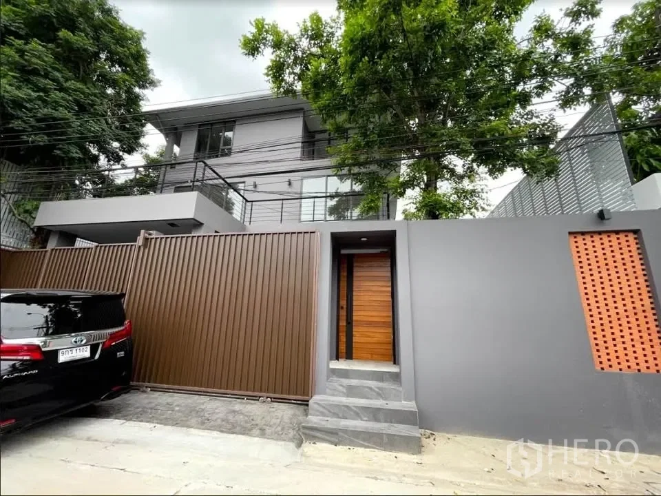 รูป ขาย บ้านเดี่ยว 5 ห้องนอน วัฒนา กรุงเทพมหานคร - รูปที่ 1/25