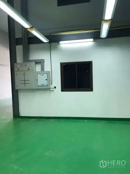 picture For rent Factory 800 sqm in Bang Phli, Samut Prakan - 3/19