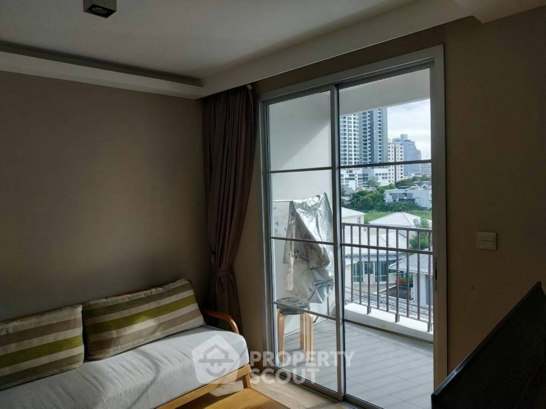 รูป คอนโด 1-ห้องนอน ที่ มาเอสโตร 39 สุขุมวิท 39 ใกล้ BTS พร้อมพงษ์ (ID 3291960) - รูปที่ 3/9