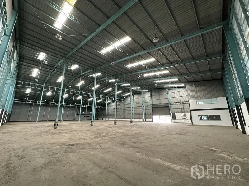 picture For rent Warehouse 3050 sqm in Mueang Samut Prakan, Samut Prakan - 5/12