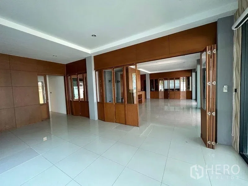 picture For rent Home Office 489 sqm in Mueang Samut Prakan, Samut Prakan - 5/12