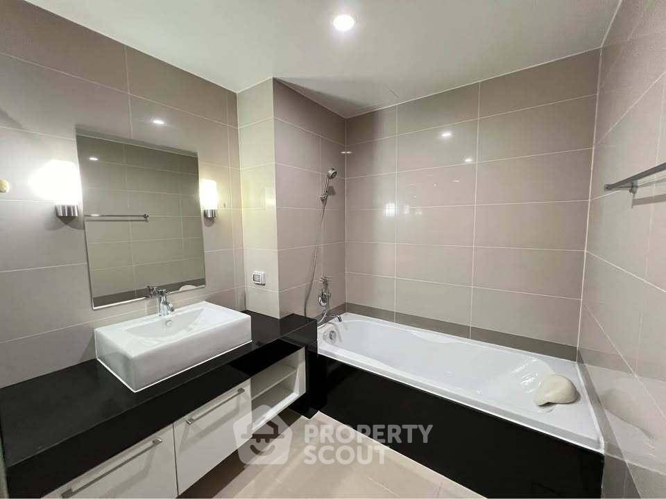 รูป คอนโด 2-ห้องนอน ที่ ศุภาลัย ริเวอร์ รีสอร์ท เจริญนคร ใน สำเหร่ (ID 3290281) - รูปที่ 16/17