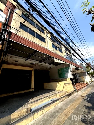เช่าอาคารพาณิชย์ ซอยแบริ่ง (สุขุมวิท 107) : ให้เช่า ตึกแถว 432 ตรม บางนา บางนา กรุงเทพมหานคร BTS อุดมสุข