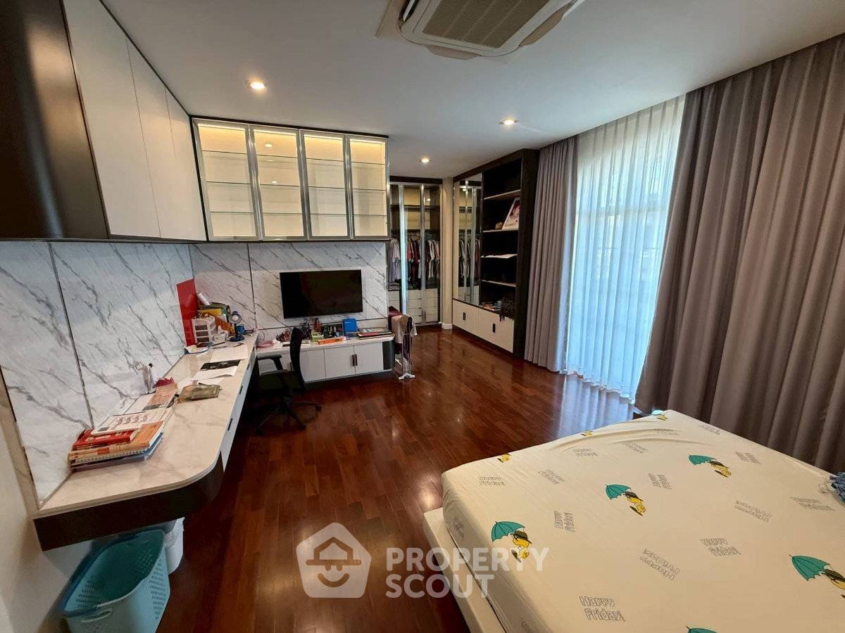 รูป บ้าน 5 ห้องนอน พื้นที่ 477 ตร.ม. ที่ The Grand Pinklao กรุงเทพฯ (ID 3290575) - รูปที่ 12/25