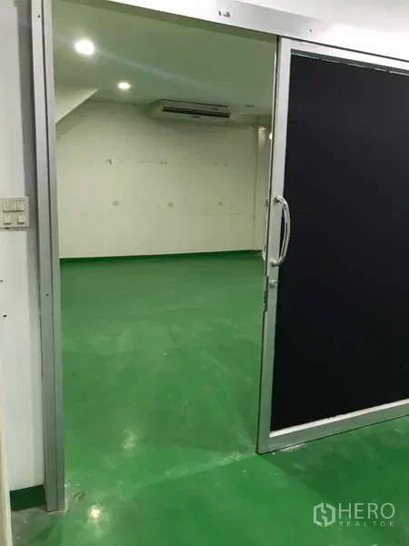 picture For rent Factory 800 sqm in Bang Phli, Samut Prakan - 10/19