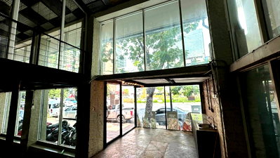 Shophouses for rent King Power Mahanakhon : LTHC16145 - Commercial Shop for Rent Silom–Surawong | 180 sq.m. | 2 Storeys | Near Main Road | 180K/month 