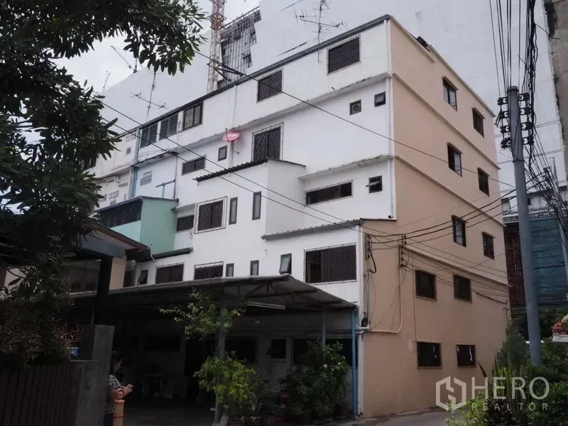 รูป ขาย ตึกแถว 156 ตรม คลองต้นไทร คลองสาน กรุงเทพมหานคร - รูปที่ 2/4