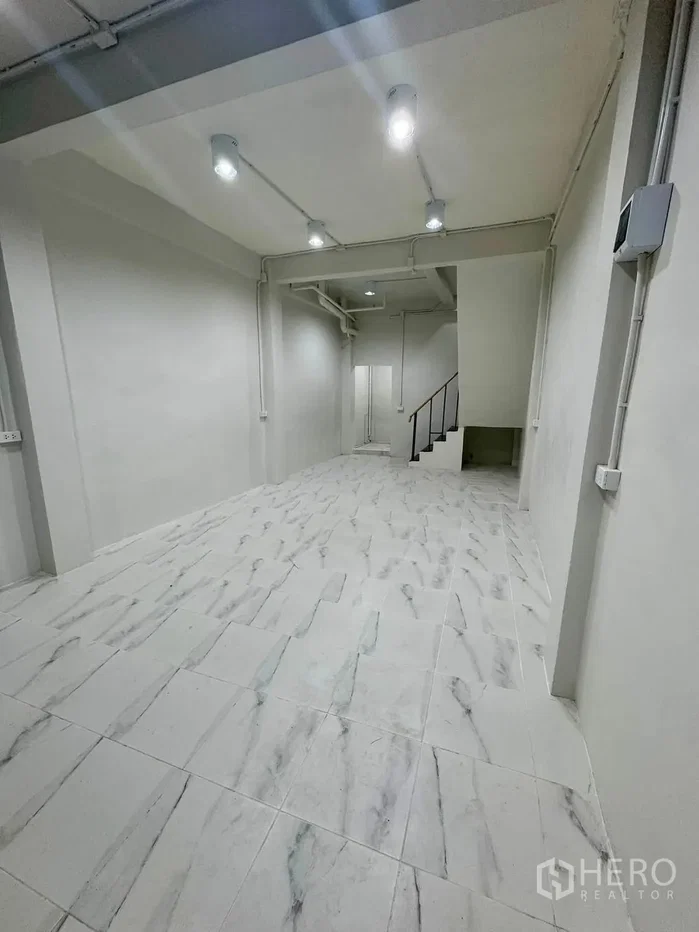 รูป ให้เช่า ตึกแถว 180 ตรม สาทร กรุงเทพมหานคร BTS สาทร สะพานตากสิน - รูปที่ 6/20
