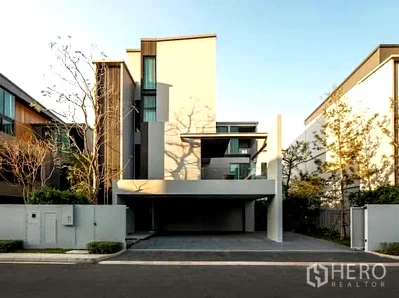 Houses for rent Bangkok : For Rent or Sale 4 Bedroom Detached House in VIVE Krungthep Kreetha in Thap Chang, Saphan Sung, Bangkok