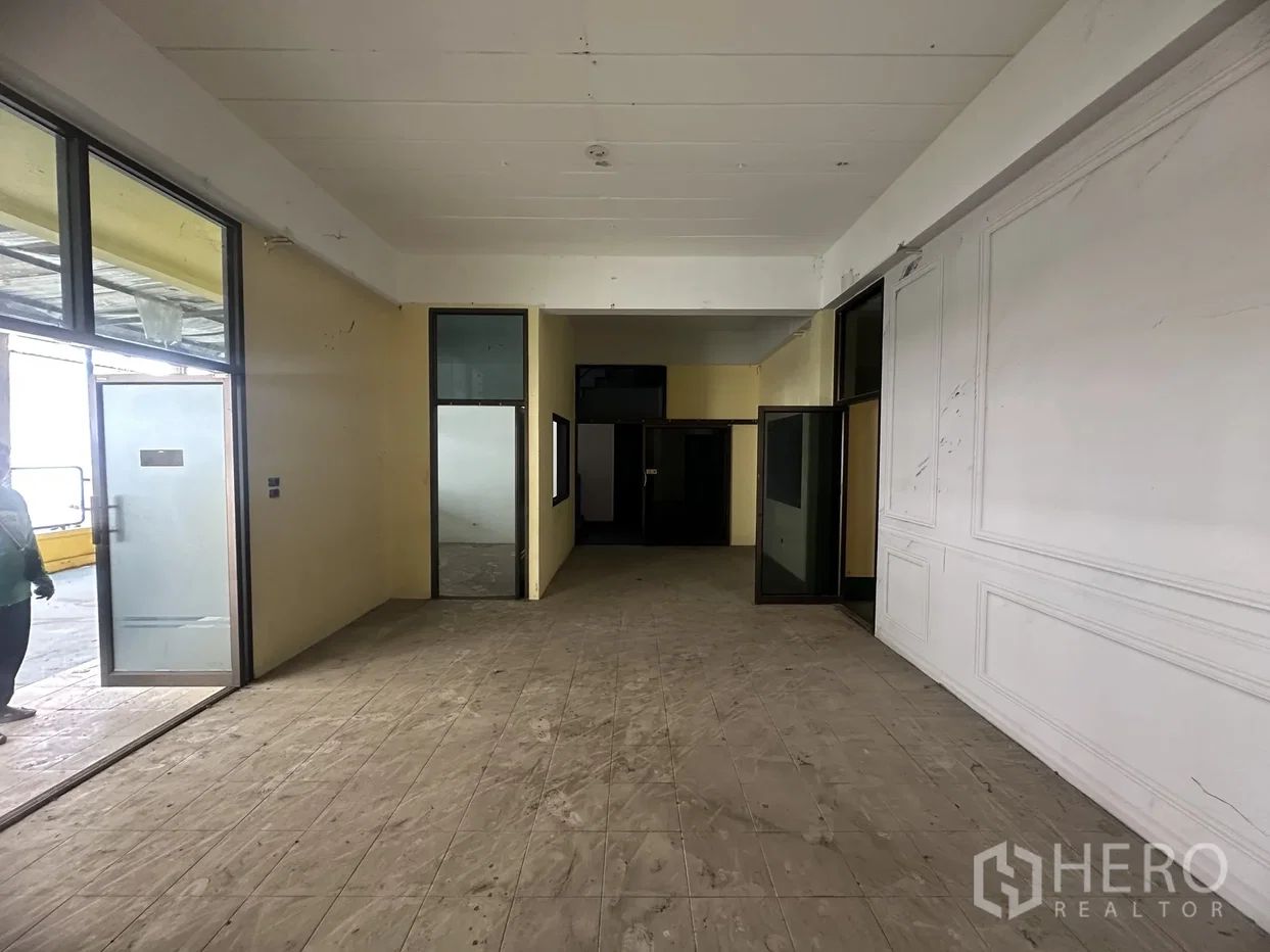 รูป ให้เช่า โรงงาน 660 ตรม ลาดหลุมแก้ว ปทุมธานี - รูปที่ 3/9