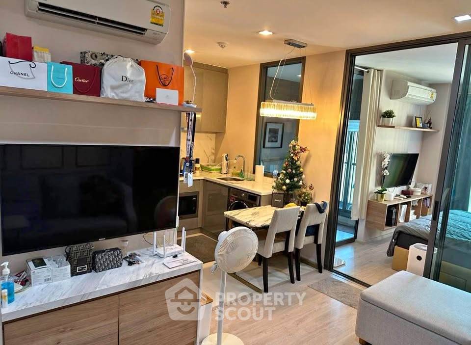รูป ใกล้ BTS อนุสาวรีย์ชัยสมรภูมิ 100 เมตร | 1 ห้องนอน Rhythm Rangnam (ID 3289257) - รูปที่ 1/5