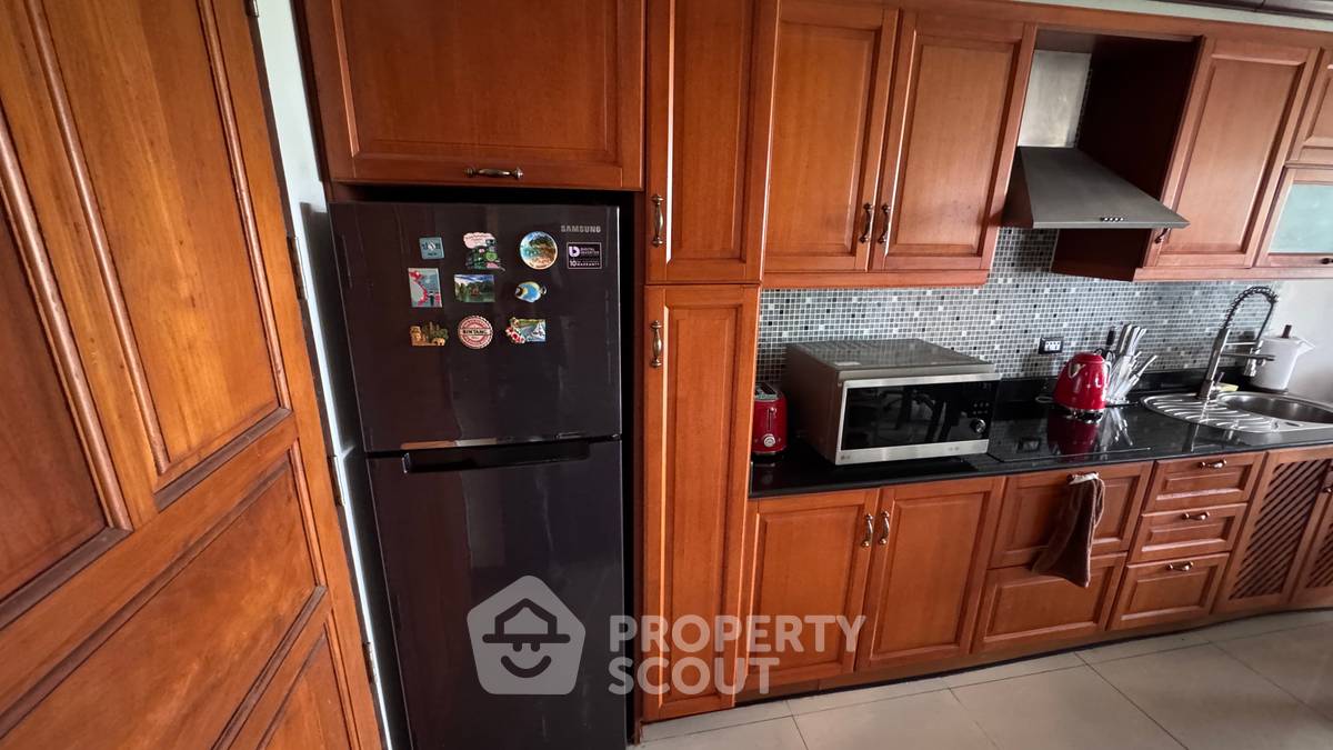 picture Spacious 1-BR 104 Sqm At Royal Hill Resort Condominium (ID 3281840) - 27/31