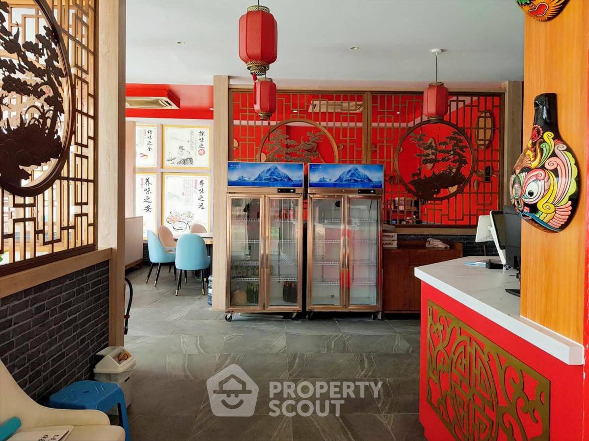 รูป คอนโด 6 ห้องนอน ขนาด 616 ตร.ม. ขายที่ Jomtien Plaza Condotel (ID 3281706) - รูปที่ 20/25