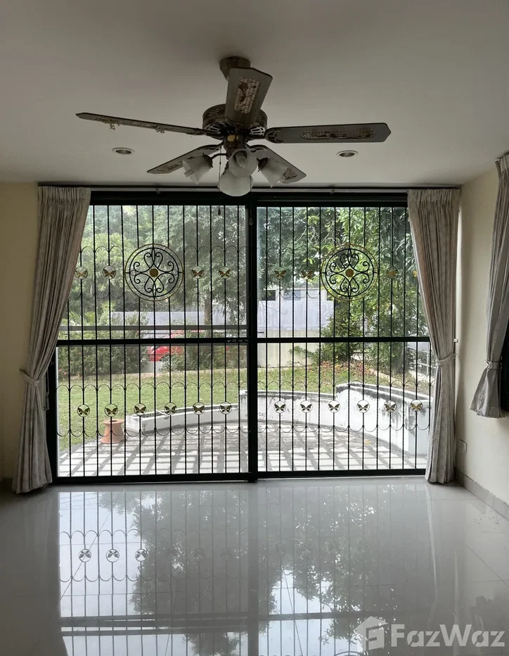 picture House, Chateau Dale Residence 6759209 - 9/16