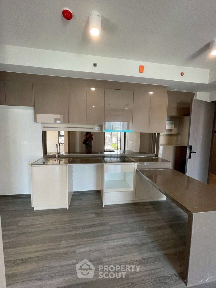 picture 2-BR Condo at Ideo Chula Samyan near MRT Sam Yan (ID 3294068) - 3/16