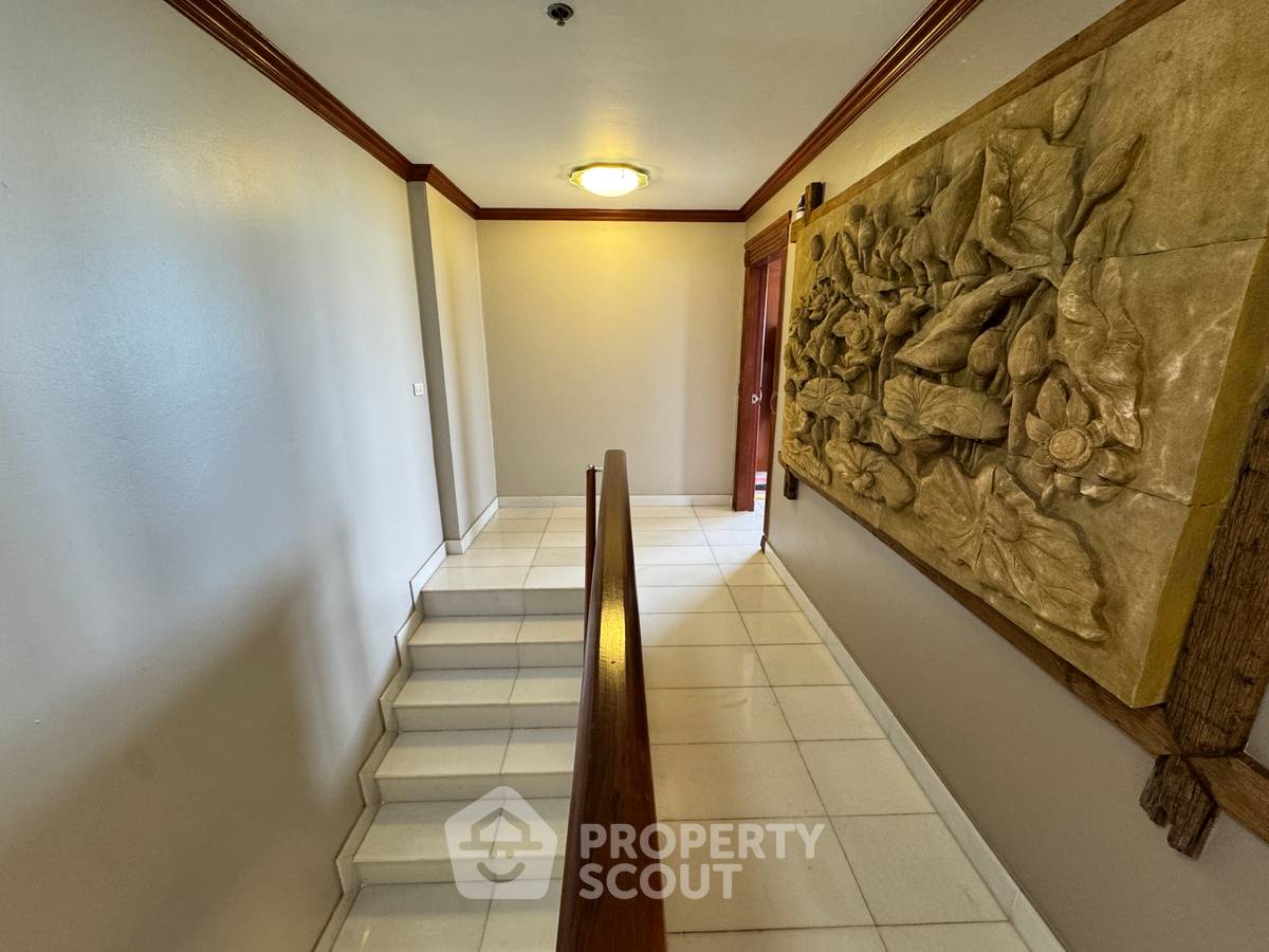 รูป ขายคอนโด 4 ห้องนอน ขนาด 273 ตร.ม. Jomtien Beach Paradise Condominium (ID 3281701) - รูปที่ 35/39