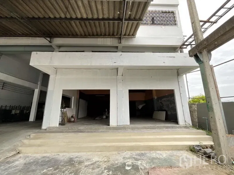 picture For rent Warehouse 688 sqm in Bang Phli, Samut Prakan - 1/6