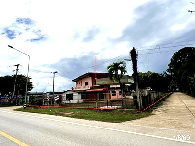 HOME 420 Sq.w. Khanu Woralaksaburi Kamphaeng Phet for 2.7M