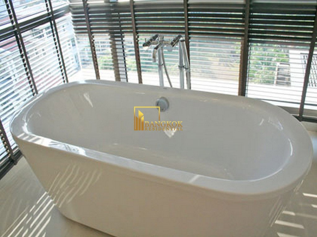 รูป Fully Equipped 3 Bedroom Luxury Apartment in Ekkamai - BR20048AP - รูปที่ 5/18