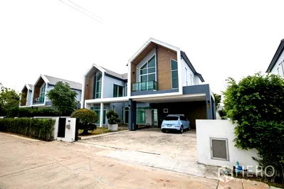 Houses for rent Pathumthani : For rent or sale 4 Bedroom Detached House in Baan Fah Piyarom in Bueng Kham Phroi, Lam Luk Ka, Pathum Thani