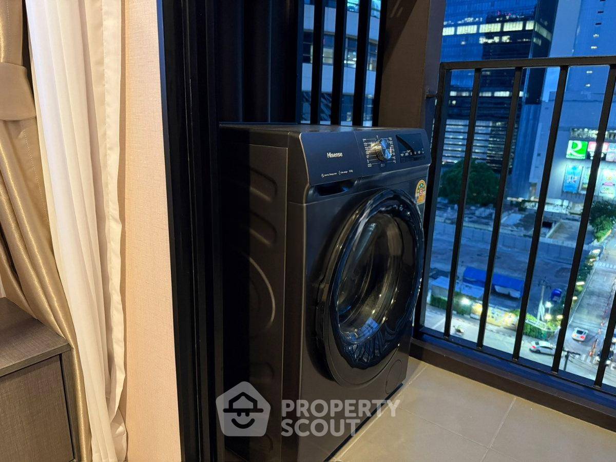 รูป ใกล้ MRT พระราม 9 เพียง 200 ม. | คอนโด 1 ห้องนอน Nue District R9 ให้เช่า (ID 3050194) - รูปที่ 3/3