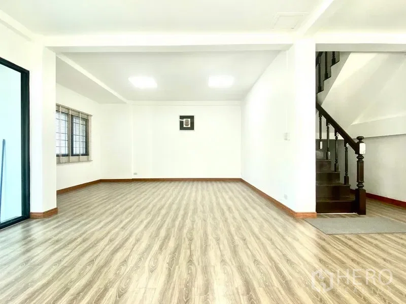 รูป ให้เช่า ทาวน์เฮาส์ 3 ห้องนอน หนองบอน ประเวศ กรุงเทพมหานคร - รูปที่ 2/12