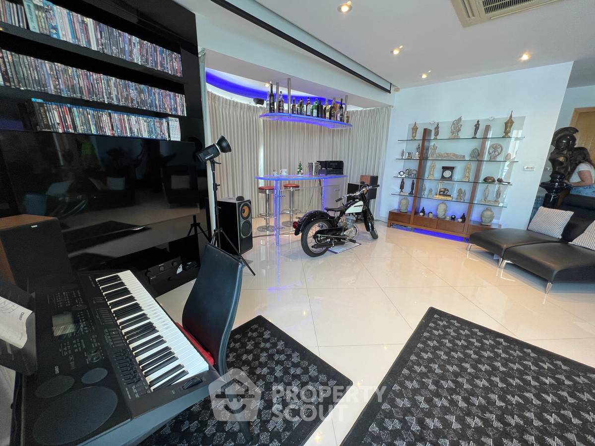 รูป คอนโด 2-ห้องนอน ที่ พีค คอนโดมิเนียม ใกล้ ถนนพระตำหนัก พัทยา (ID 3281789) - รูปที่ 3/46
