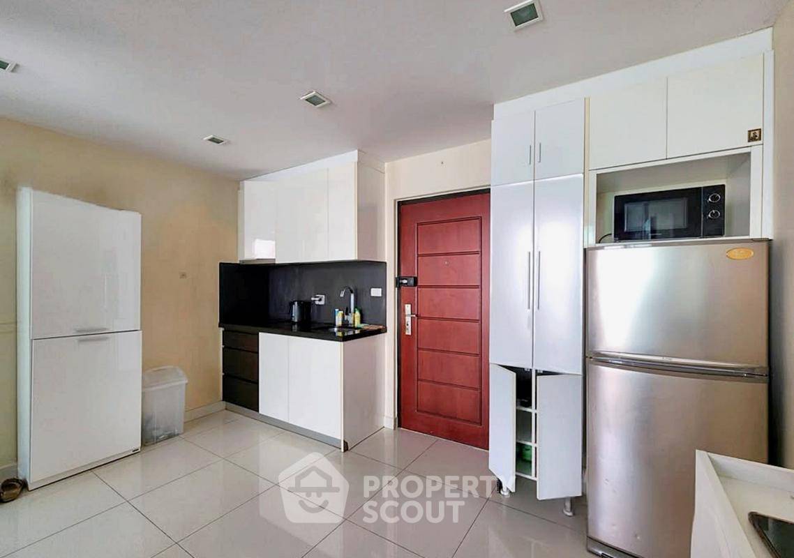 รูป คอนโด 1-ห้องนอน ที่ ปาร์ค รอยัล 3 ใกล้ ถนนพระตำหนัก พัทยา (ID 2900468) - รูปที่ 2/3