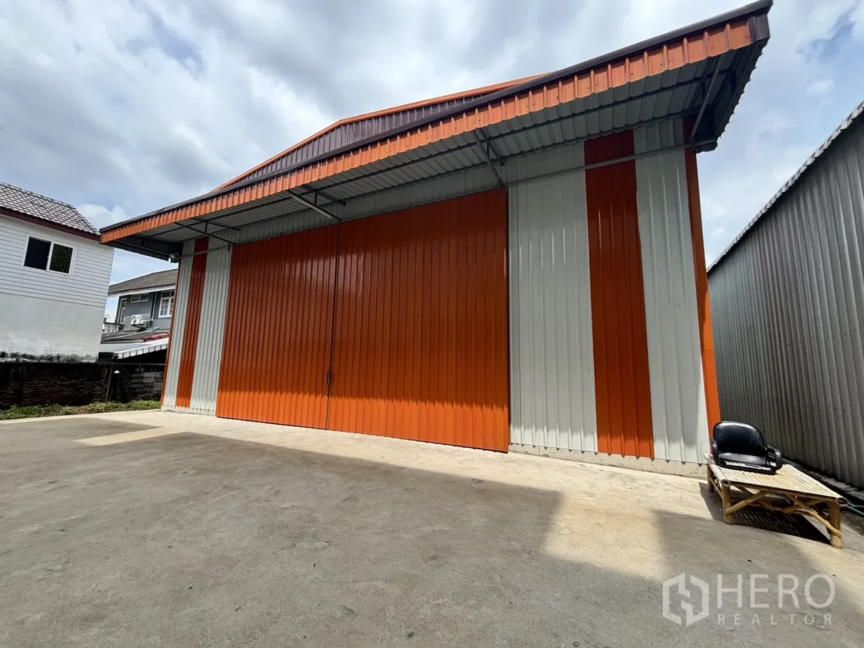 รูป ให้เช่า โกดัง 300 ตรม คลองเจ้าคุณสิงห์ วังทองหลาง กรุงเทพมหานคร - รูปที่ 2/15