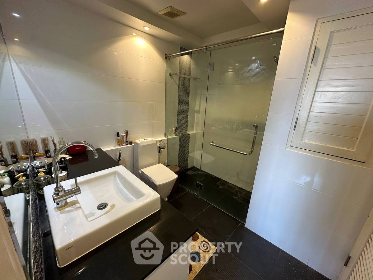 รูป ชั้น 25 ห้องนอน 3 ห้อง ขนาด 179 ตร.ม. Krisda Golden Condotel (ID 3282517) - รูปที่ 9/22