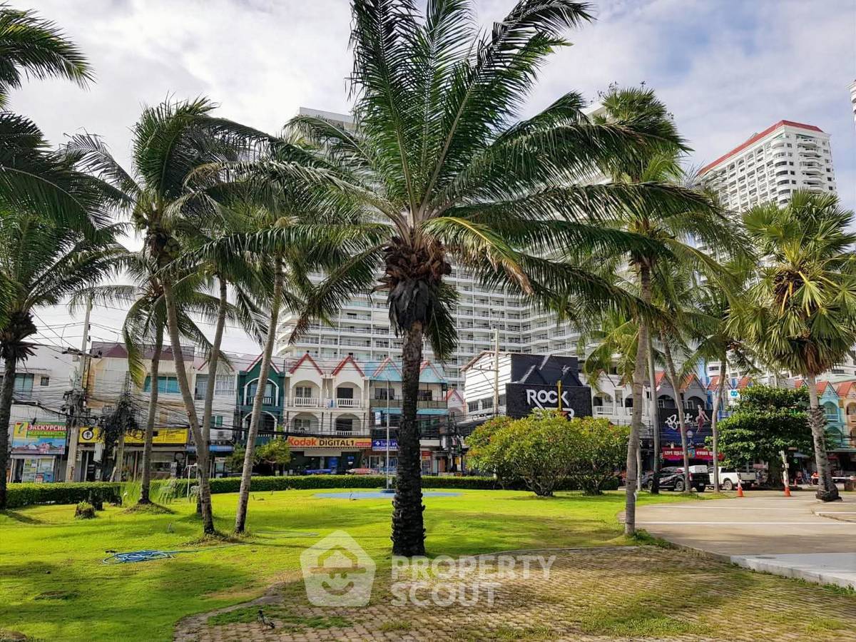 รูป คอนโด 6 ห้องนอน ขนาด 616 ตร.ม. ขายที่ Jomtien Plaza Condotel (ID 3281706) - รูปที่ 2/25