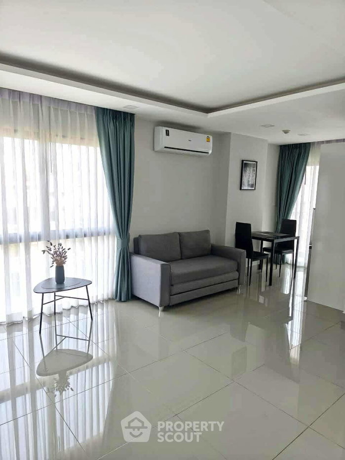 รูป คอนโด 1-ห้องนอน ที่ สยาม โอเรียนทัล สตาร์ ใกล้ ถนนพระตำหนัก พัทยา (ID 3281882) - รูปที่ 2/19