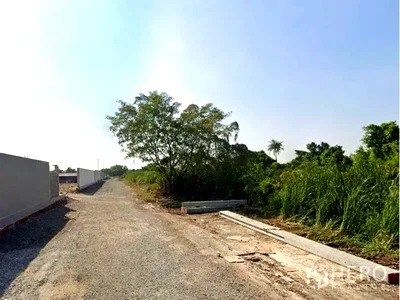 Land for sale Bangkok : Land 585 sqw in Thung Khru, Thung Khru, Bangkok
